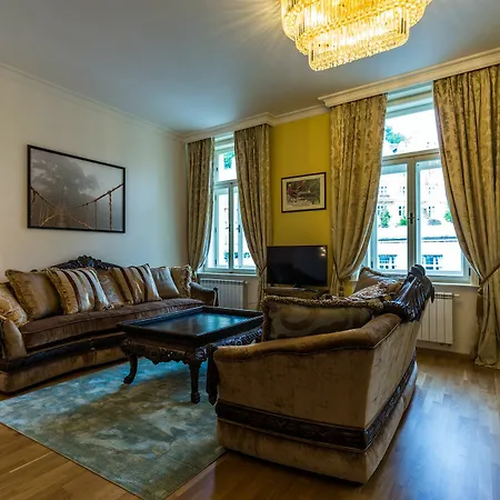 Prestige Apartment *